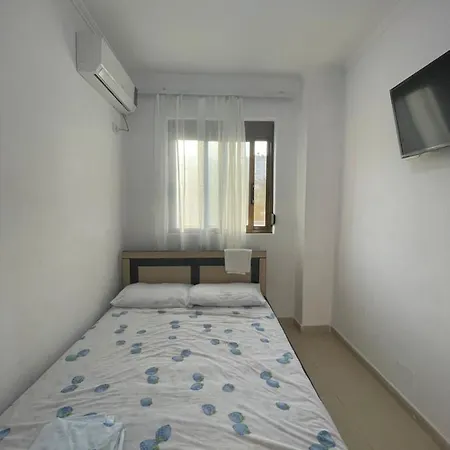 Adrian Hotel *